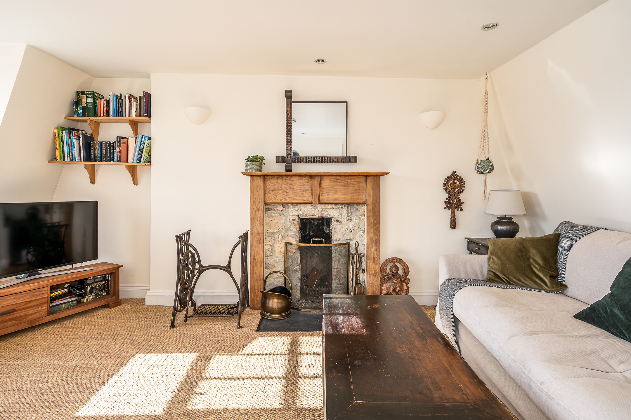 Bottom right project image for Top Floor Georgian Apartment in Bath, property photography, commissioned by agent for rental listing.